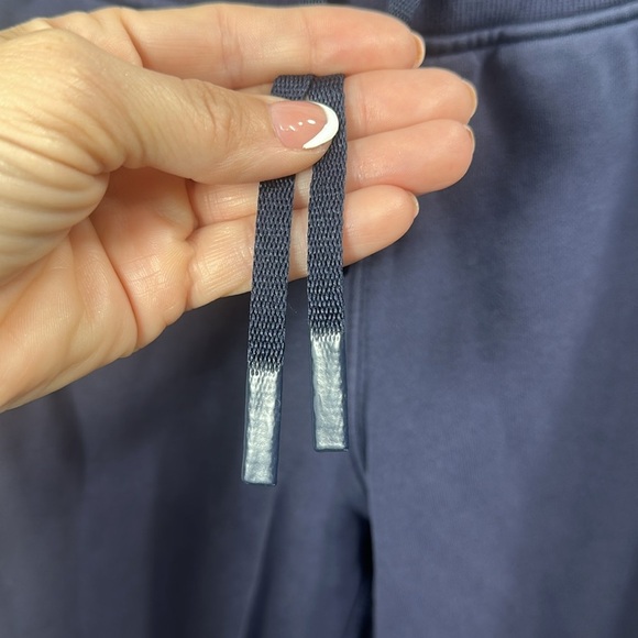 Lululemon Women’s Blue joggers size 6 - Picture 5 of 10